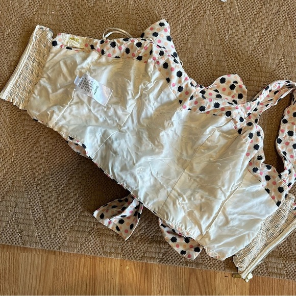 Maeve size 4 one shoulder strap whimsical tied front smocked back crop top - Picture 4 of 8